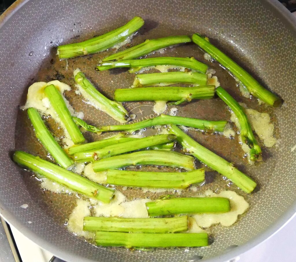 Deep-fried-water-spinach