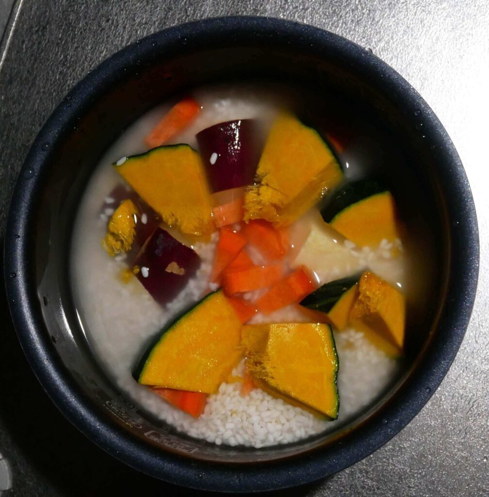hokto-rice-cooked-with-ingredients