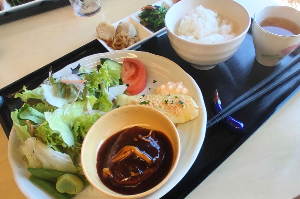 cafe-kitchen-akari