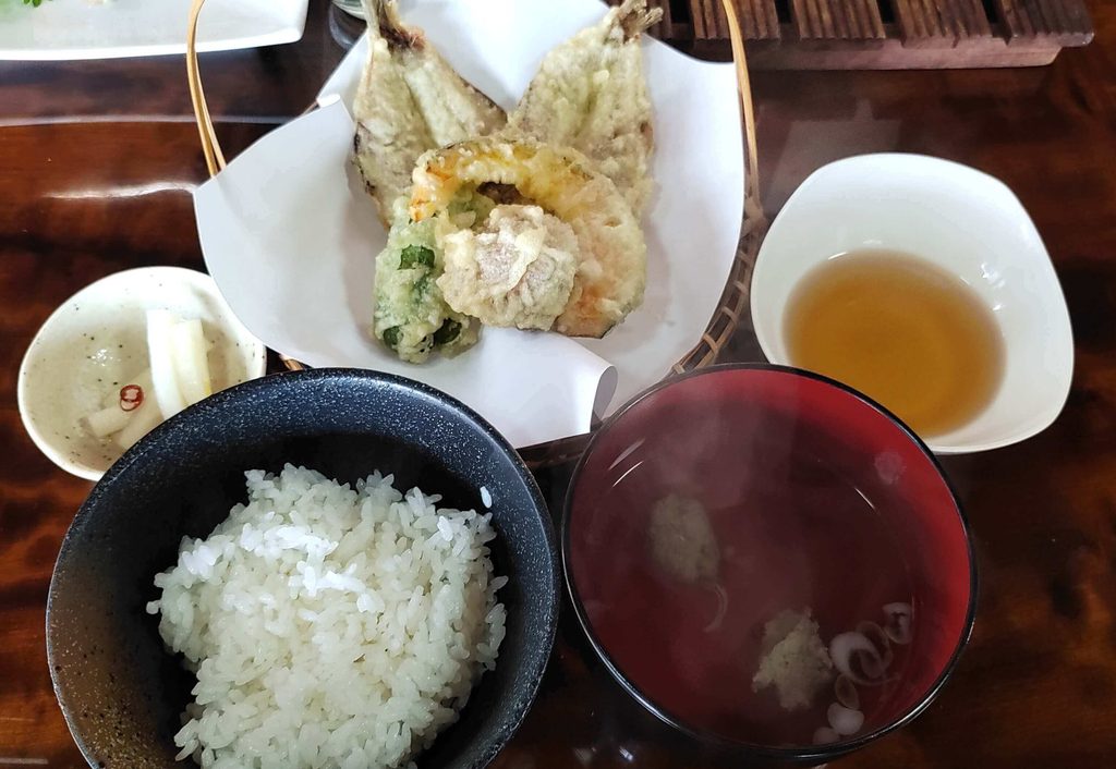 Traditional-Folk-House-Diner-Mochizuki